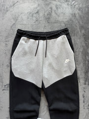 (L) Nike Tech Fleece мъжко долнище (забележка)